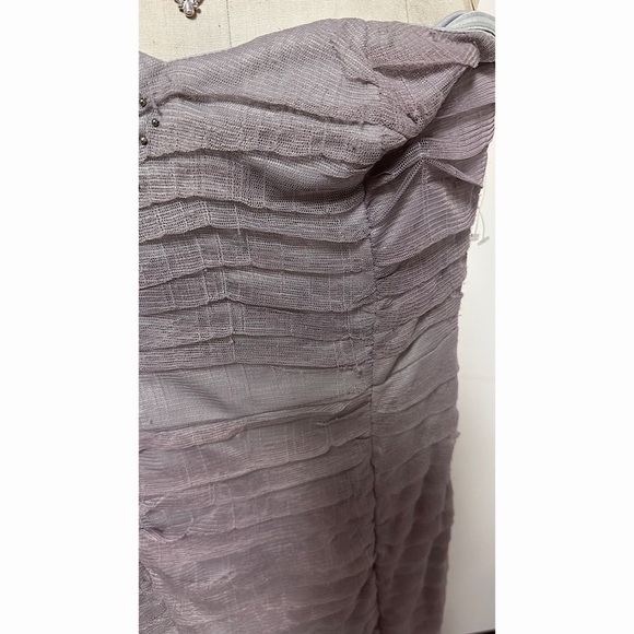 ONE sleeve Gray Dress - Picture 2 of 4